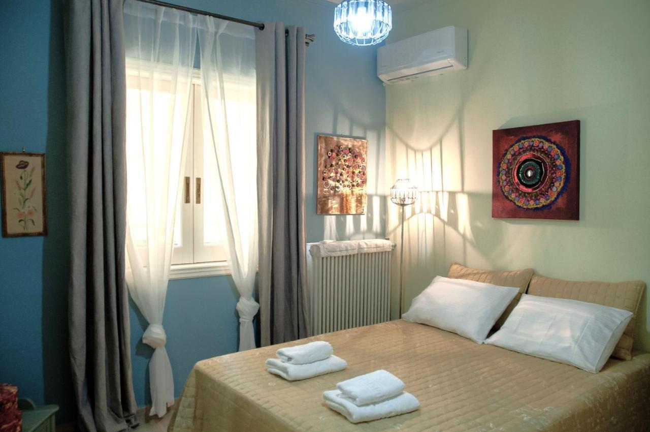 Mid Century Modern Apartment - Atelier Ancient Olympia ภายนอก รูปภาพ
