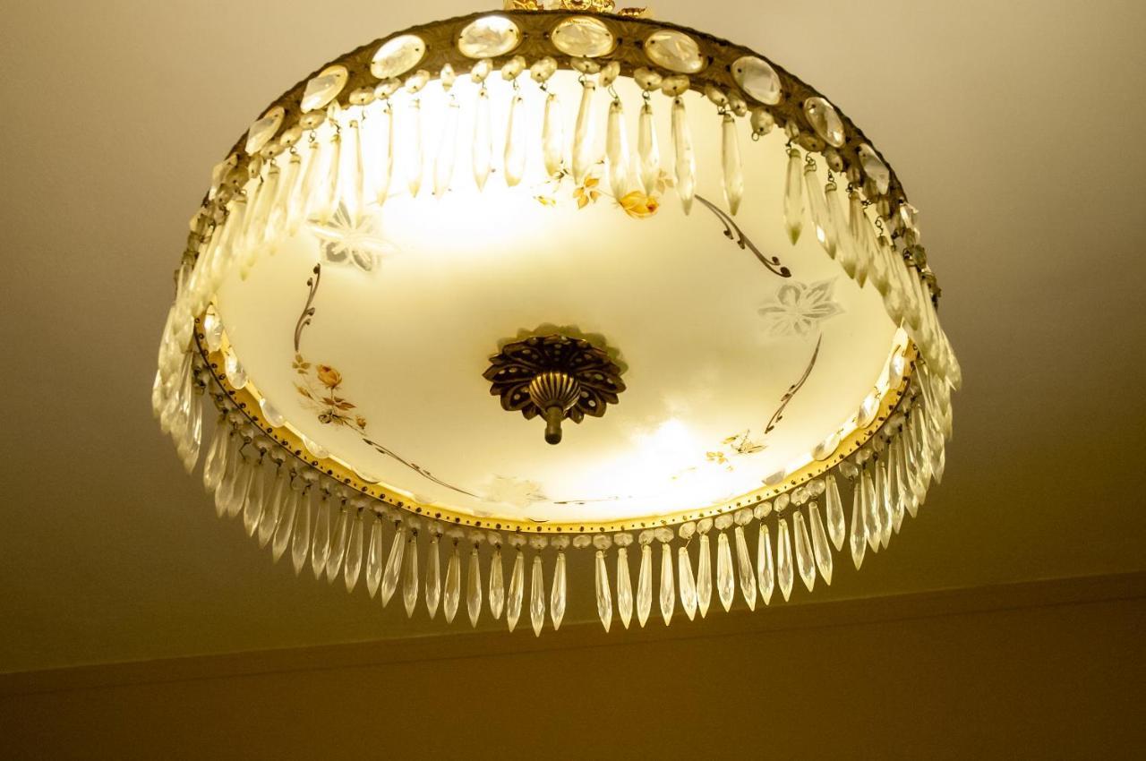 Mid Century Modern Apartment - Atelier Ancient Olympia ภายนอก รูปภาพ